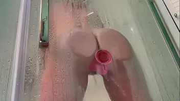 Girl creamy squirts over herself