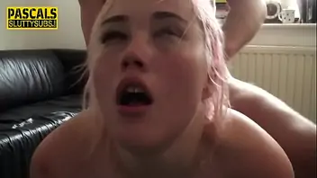 Teenager blonde lesbian get pussy eaten out by firend